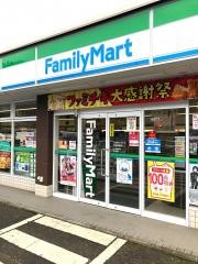 ファミリーマート　阿見実穀店