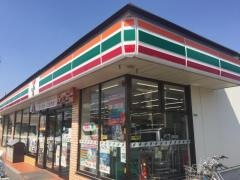 セブンイレブン　東草加店