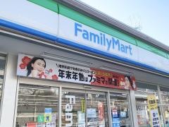 ファミリーマート　港北師岡町店