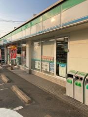 ファミリーマート　呼続二丁目店