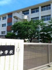 海南市立第三中学校