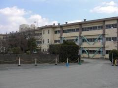 上妻小学校