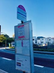 「レークヒルズ中央」バス停留所