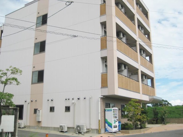 プレシャス東園田 施設外観