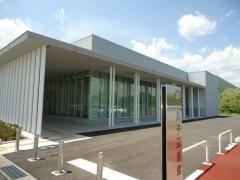 上田市立丸子図書館