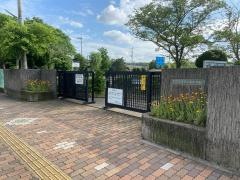 名戸ケ谷小学校