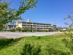 名戸ケ谷小学校