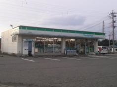ファミリーマート　三国新保店