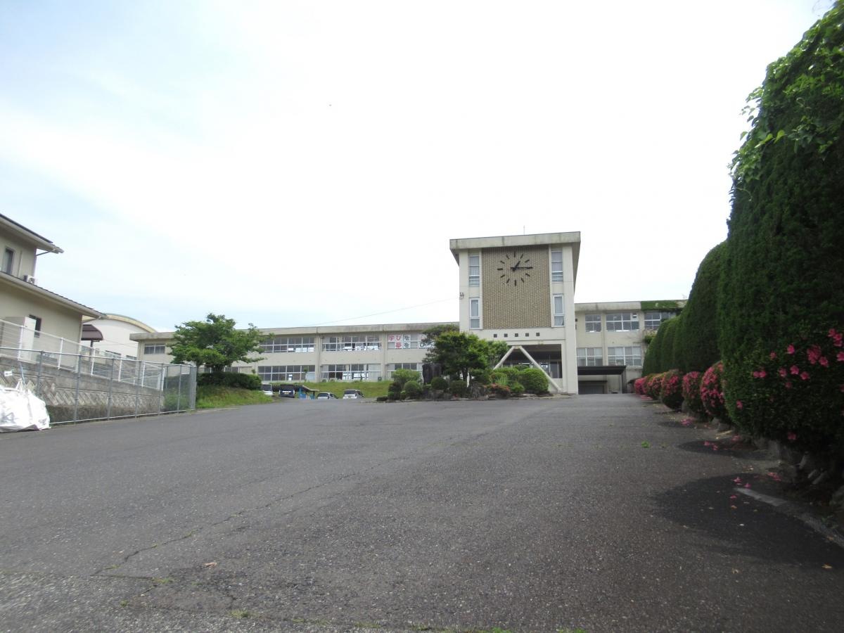 美作市立勝田中学校