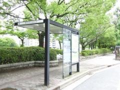 「的場町」バス停留所
