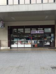 セブンイレブン　ハートインピオレ姫路店