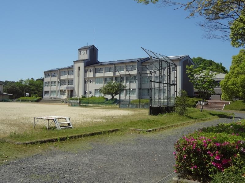 山添中学校