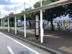 「流山おおたかの森駅東口」バス停留所