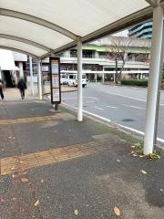 「流山おおたかの森駅東口」バス停留所