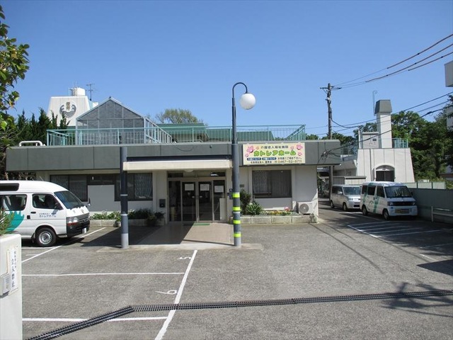 カトレアホーム 建物全景