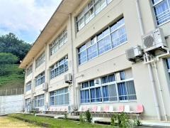 三岳小学校