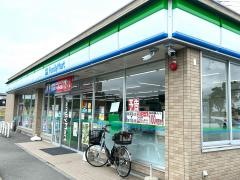 ファミリーマート　大里睦合町店