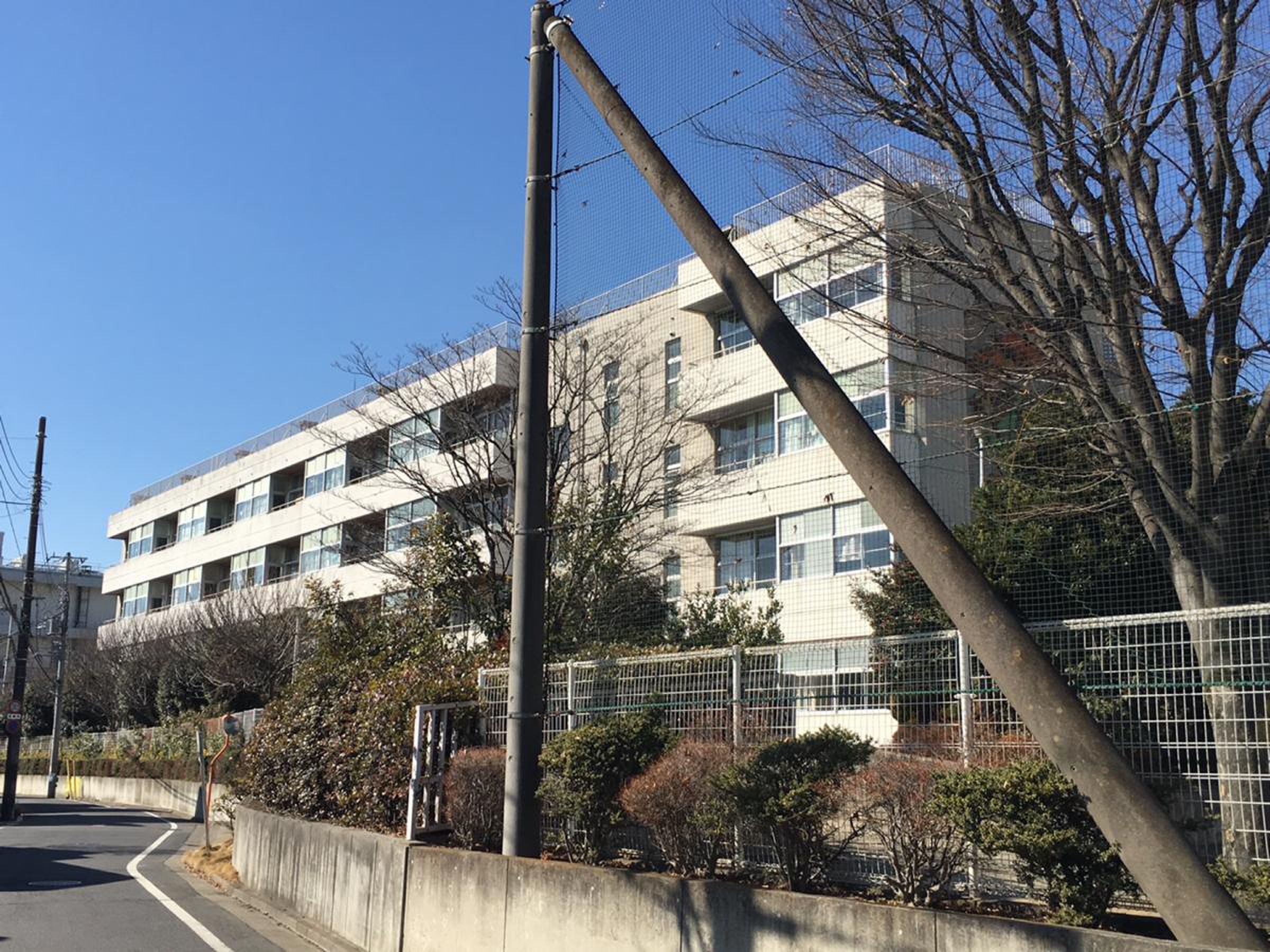 川口 市立 安行 東 中学校