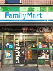 ファミリーマート　神田佐久間町店
