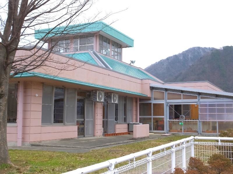 建物側面