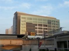 豊田市中央図書館