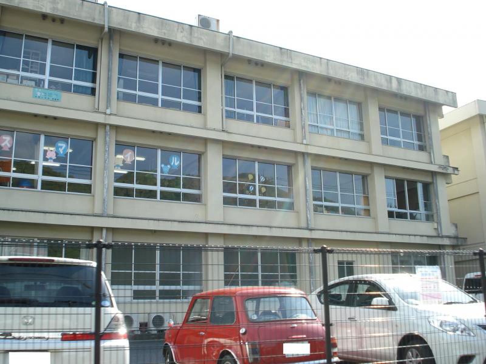 井原 小学校