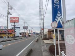 「岸津」バス停留所