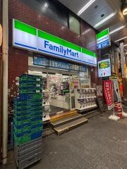 ファミリーマート　浅草雷門前店