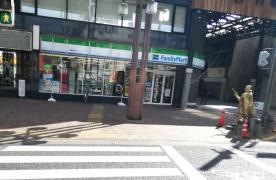 ファミリーマート　円頓寺店