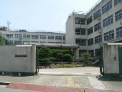 縄手東小学校