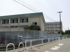 縄手東小学校