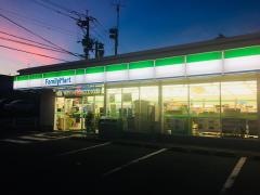 ファミリーマート　諫早金谷町店