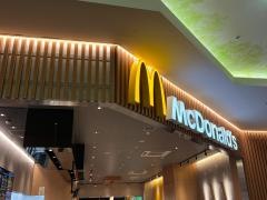 マクドナルド　岐阜カラフルタウン店
