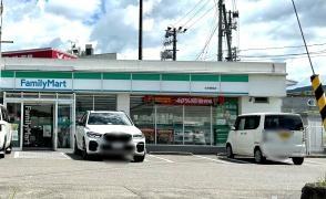 ファミリーマート　会津鶴賀店
