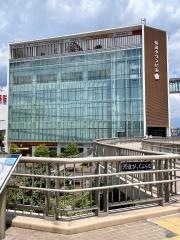 青梅市中央図書館