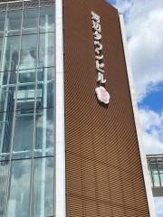 青梅市中央図書館