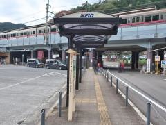 「高尾山口」バス停留所