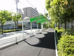 「神の谷小学校前」バス停留所