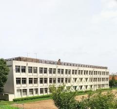 八戸小学校