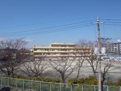 上小小学校
