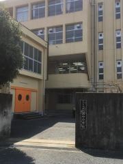 上小小学校