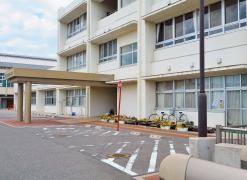 棚尾小学校