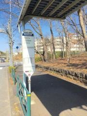 「諏訪南公園」バス停留所