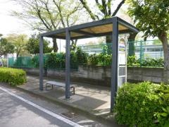 「浜小学校前」バス停留所