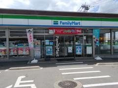 ファミリーマート　熊本菊池花房台店