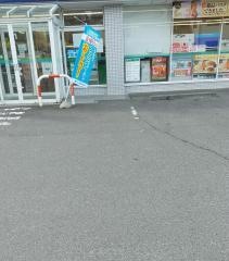 ファミリーマート　八戸ニュータウン西店