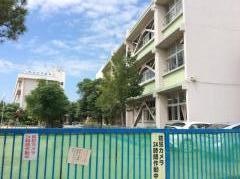 武里小学校
