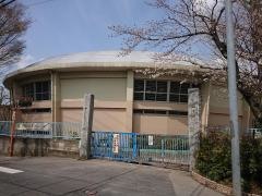 武里小学校