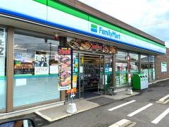ファミリーマート　武雄北方インター店