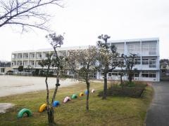 馬来田小学校